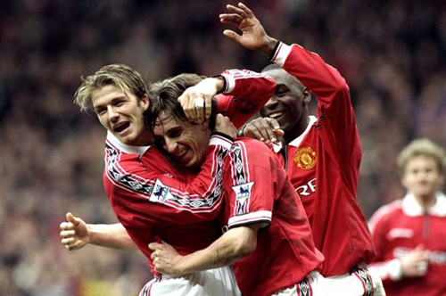 在足坛反腐 在足坛反腐